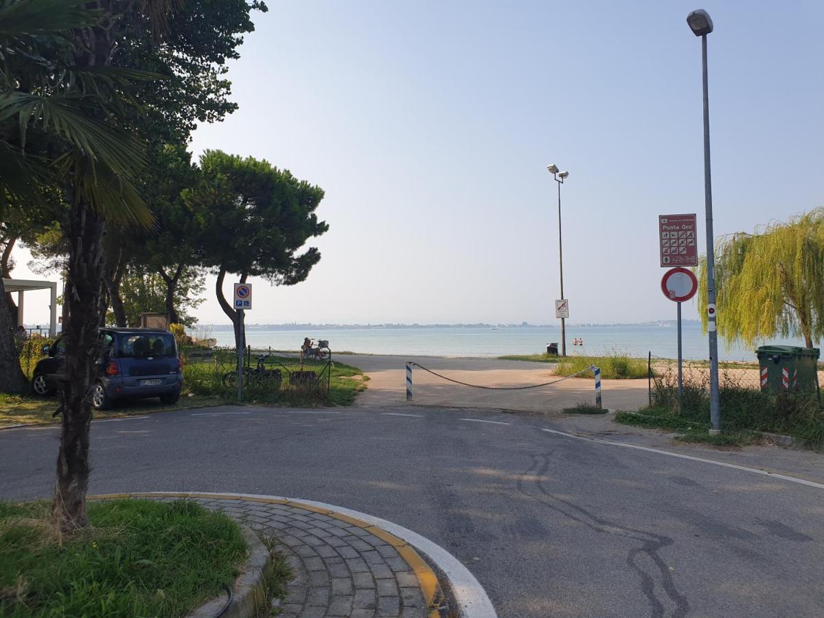 Azur Apartment Sirmione Esterno foto